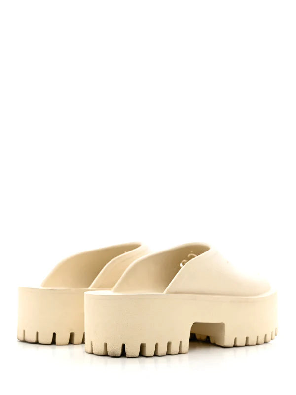 Gucci GG Slide beige
